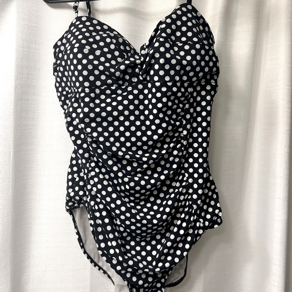 Love Your Assets by Sara Blakey, SPANX One-piece polka dot swimsuit